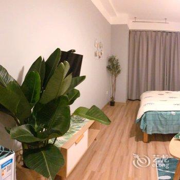 成都猪小佩奇公寓(古中市街西口分店)酒店提供图片