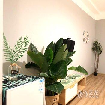 成都猪小佩奇公寓(古中市街西口分店)酒店提供图片