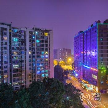 成都轻松熊2015特色民宿酒店提供图片