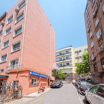 青岛栈桥附近带空调 能做饭普通公寓酒店提供图片