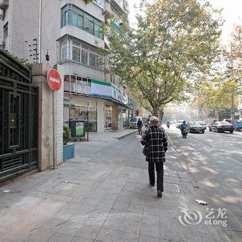 上海市中心温馨设计感公寓(法华镇路分店)酒店提供图片