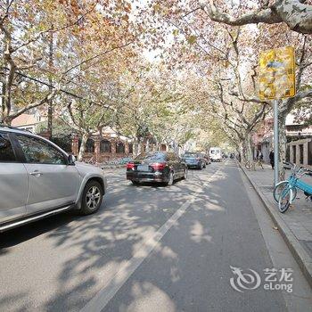 上海市中心温馨设计感公寓(法华镇路分店)酒店提供图片