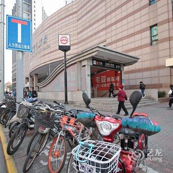 上海市中心温馨设计感公寓(法华镇路分店)酒店提供图片