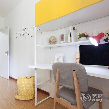上海市中心温馨设计感公寓(法华镇路分店)酒店提供图片