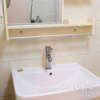 楠楠日租房公寓(青岛黄岛区政府会议中心店)酒店提供图片