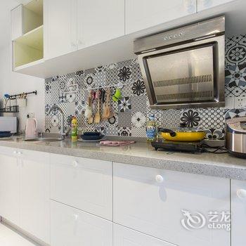 FitRoom公寓(上海宋园路站店)酒店提供图片