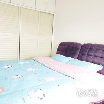 重庆zz妞之家公寓(双龙湖公园分店)酒店提供图片