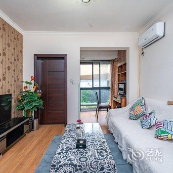 重庆南坪晚宿公寓(星际传奇分店)酒店提供图片