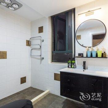 上海CosyRoom公寓(东华村分店)酒店提供图片
