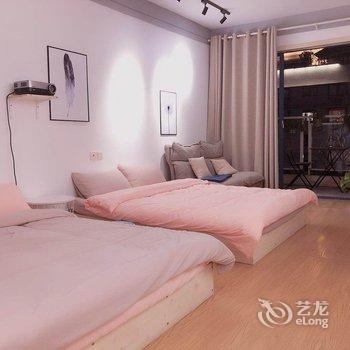 重庆大懒虫是个话痨鬼公寓(江海轩度假村分店)酒店提供图片