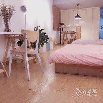 重庆大懒虫是个话痨鬼公寓(江海轩度假村分店)酒店提供图片