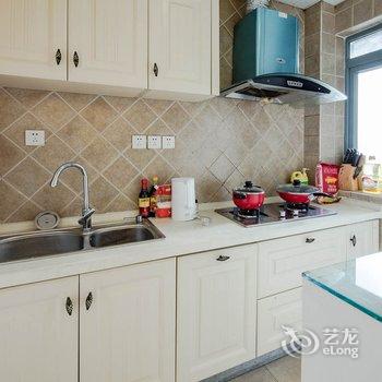 成都追逐远方的小王子公寓(成都金沙乌木艺术馆分店)酒店提供图片