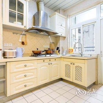 重庆Locals路客·重庆渝中A71舍公寓(江海轩度假村分店)酒店提供图片