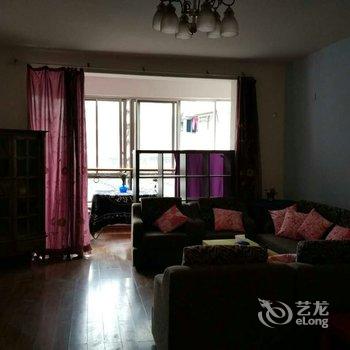 成都coco房东/旅欧达人公寓(梅园分店)酒店提供图片