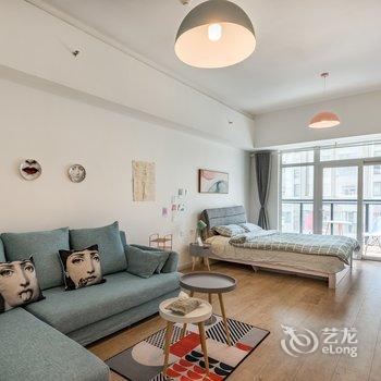 乔乔公寓(西安京作楠木艺术馆店)酒店提供图片