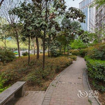 乔乔公寓(西安京作楠木艺术馆店)酒店提供图片