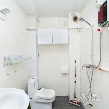 青岛金沙滩景区海景公寓(7号店)酒店提供图片