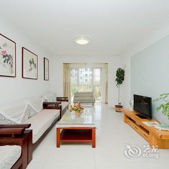 青岛金沙滩景区海景公寓(7号店)酒店提供图片