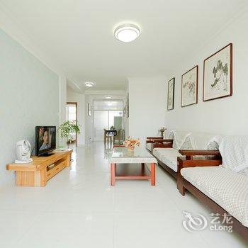 青岛金沙滩景区海景公寓(7号店)酒店提供图片