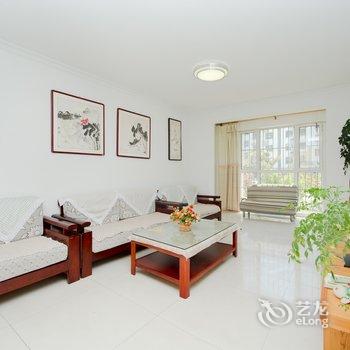 青岛金沙滩景区海景公寓(7号店)酒店提供图片