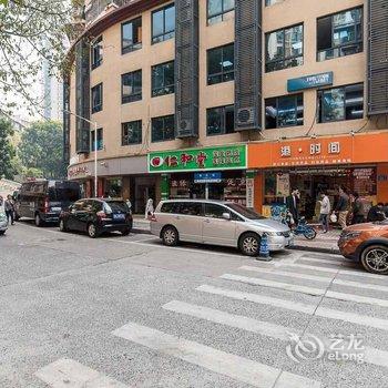 广州Locals路客·广州越秀B02舍公寓(淘金街分店)酒店提供图片