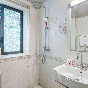 西安大雁塔南稍门市中心地铁旁公寓(永宁村分店)酒店提供图片