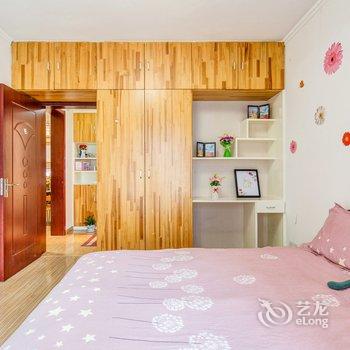 西安大雁塔南稍门市中心地铁旁公寓(永宁村分店)酒店提供图片