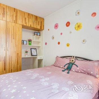 西安大雁塔南稍门市中心地铁旁公寓(永宁村分店)酒店提供图片