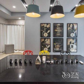 重庆路客AA7440精品民宿酒店提供图片
