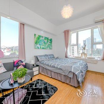 青岛「當下居」?公寓(本臻国际美术馆分店)酒店提供图片