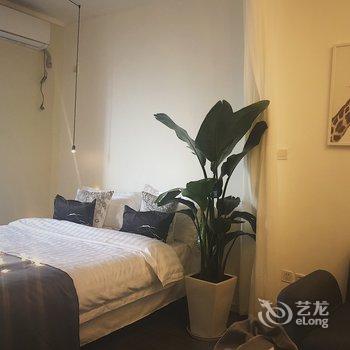 重庆山城雅居公寓(重庆大轰炸惨案遗址分店)酒店提供图片