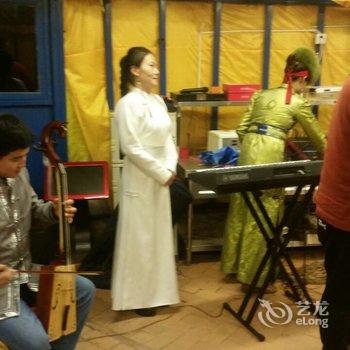 克什克腾旗安达牧人家度假村酒店提供图片
