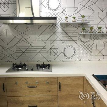 ����ԲԲԲС��(�����й�ҵչ���ݷֵ�)�Ƶ��ṩͼƬ