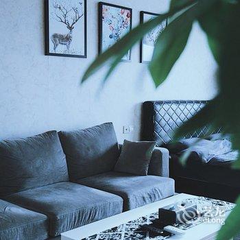 重庆零贰叁民宿(渝中区通远门旅游景区分店)酒店提供图片