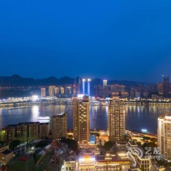 重庆请回答1993公寓(重庆大轰炸惨案遗址分店)酒店提供图片