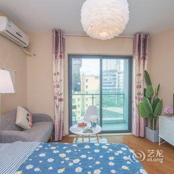 重庆璃尘公寓(天陈路分店)酒店提供图片
