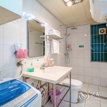 重庆解放碑拾辰小栈公寓(长江滨江路分店)酒店提供图片