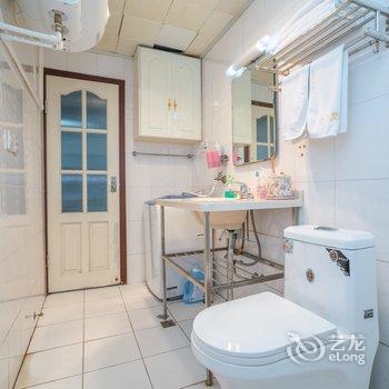 重庆解放碑拾辰小栈公寓(长江滨江路分店)酒店提供图片