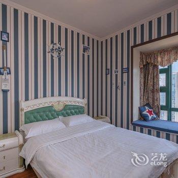 重庆解放碑拾辰小栈公寓(长江滨江路分店)酒店提供图片