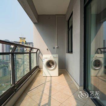 重庆无题特色民宿(晓月路分店)酒店提供图片