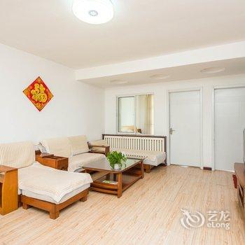 青岛金沙滩啤酒节一站式海景公寓(天目山路分店)酒店提供图片