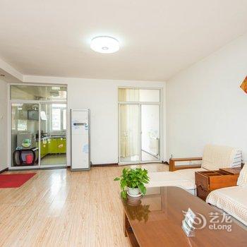 青岛金沙滩啤酒节一站式海景公寓(天目山路分店)酒店提供图片