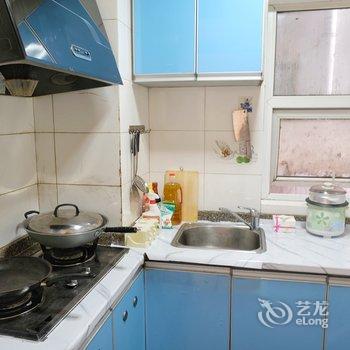 重庆小2公寓(五黄路分店)酒店提供图片
