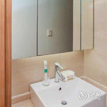 青岛Demon123公寓(亚振艺术馆分店)酒店提供图片