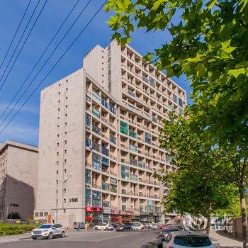 青岛Demon123公寓(亚振艺术馆分店)酒店提供图片