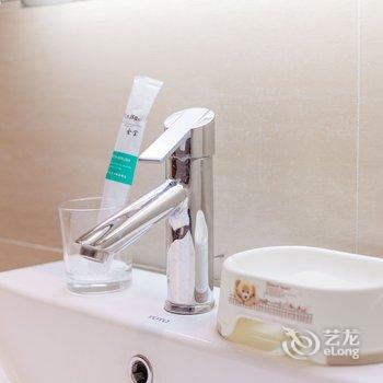 青岛Demon123公寓(亚振艺术馆分店)酒店提供图片