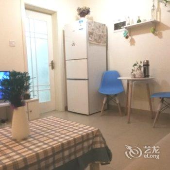 成都香椿宿公寓(龙吟路口分店)酒店提供图片