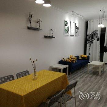 重庆慕色艺术公寓(南滨路景区分店)酒店提供图片