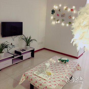 重庆Warm.小窝公寓(重庆市工业展览馆分店)酒店提供图片