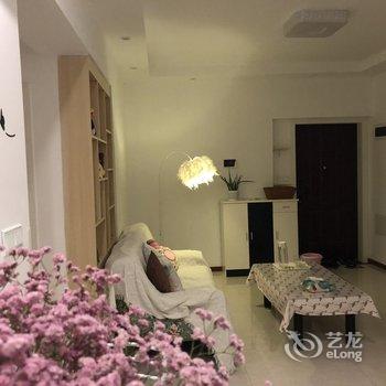 重庆Warm.小窝公寓(重庆市工业展览馆分店)酒店提供图片